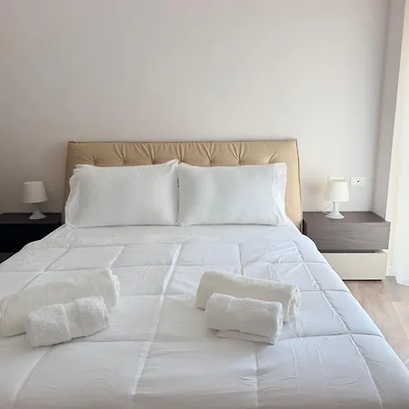 Nicol Apartment